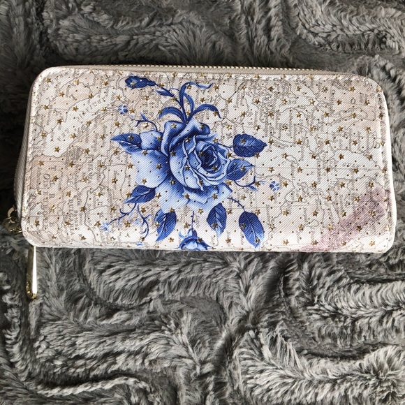 Nicole Lee USA Wallet - Picture 3 of 6